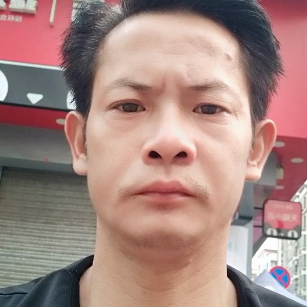 韦积平的照片