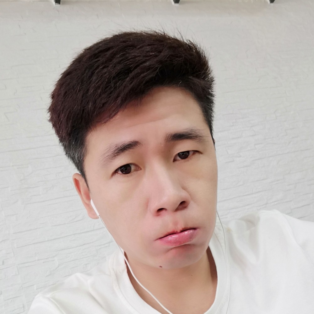 禾林森的照片