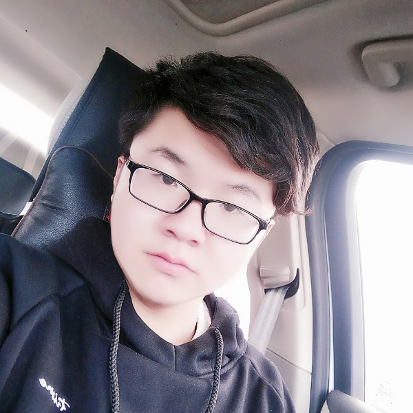 白开水默默的照片