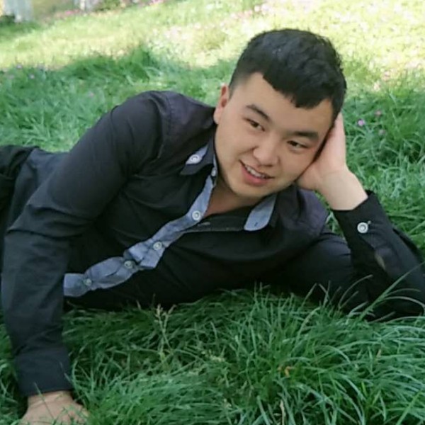 迷离愿眼睛的照片
