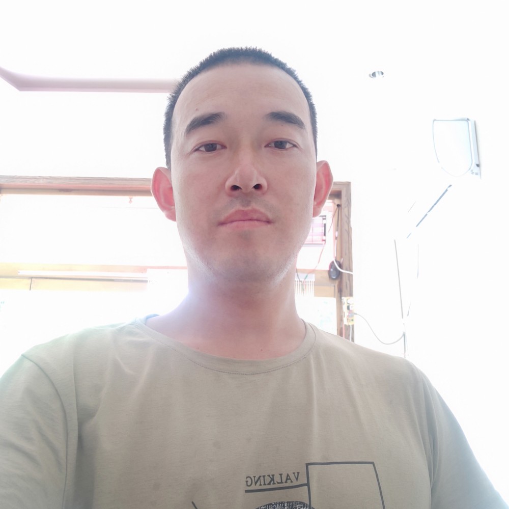 羽裳凶狠的照片