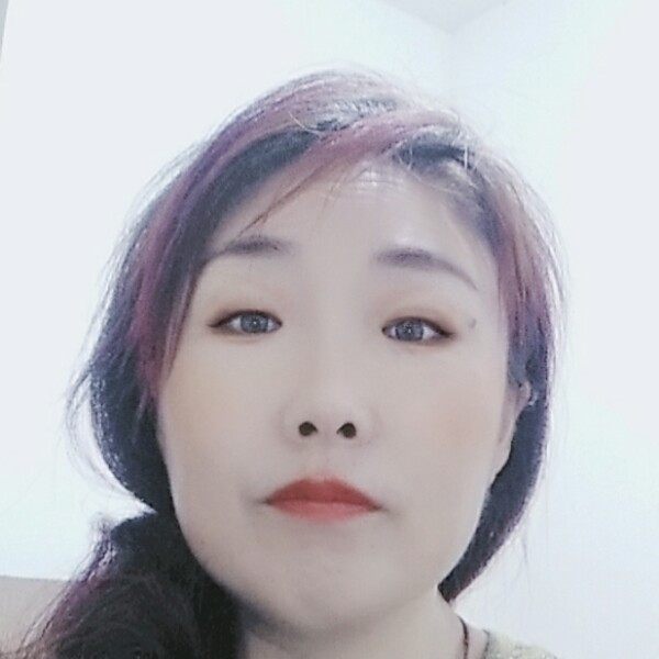 眼睛大和白羊的照片