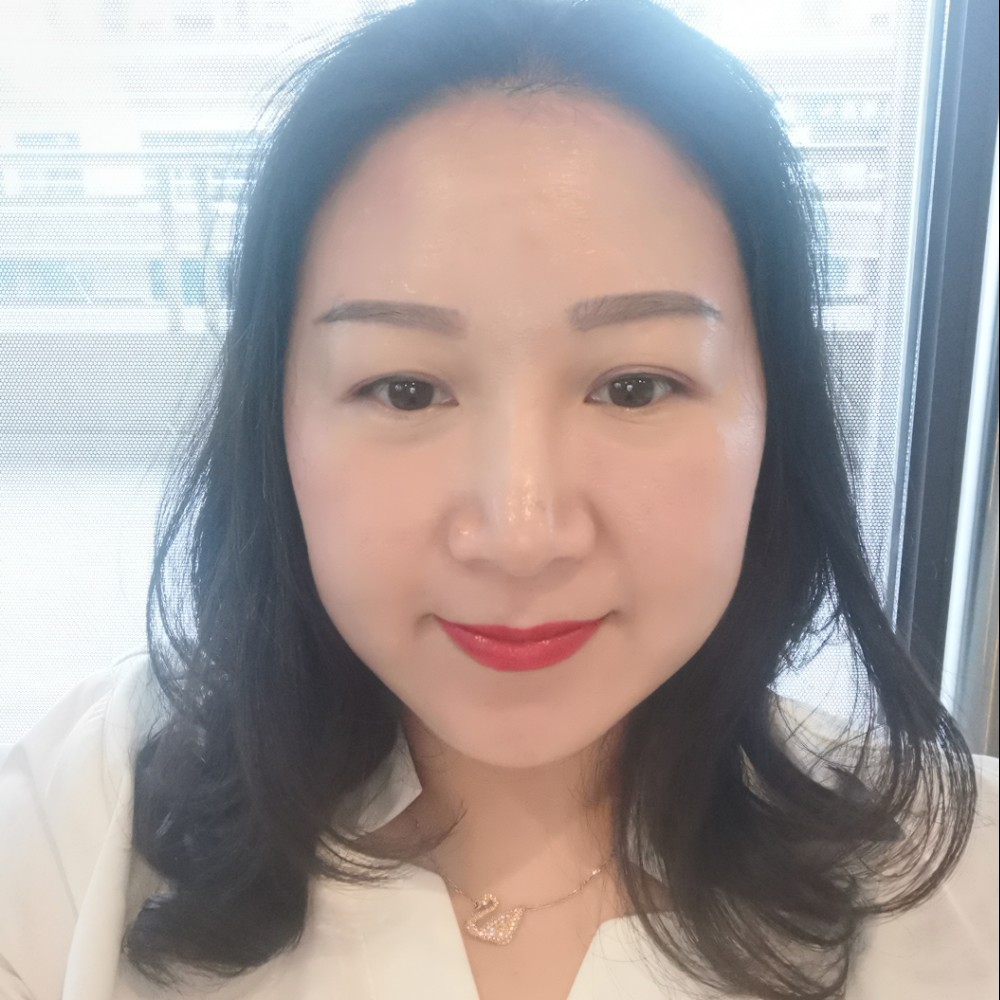 帆布鞋回眸欢喜的照片