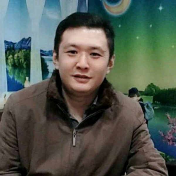 眼睛大老虎的照片