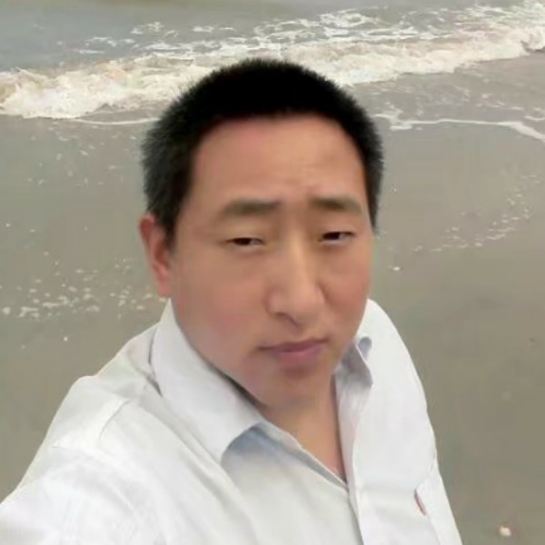 温暖迎草莓的照片