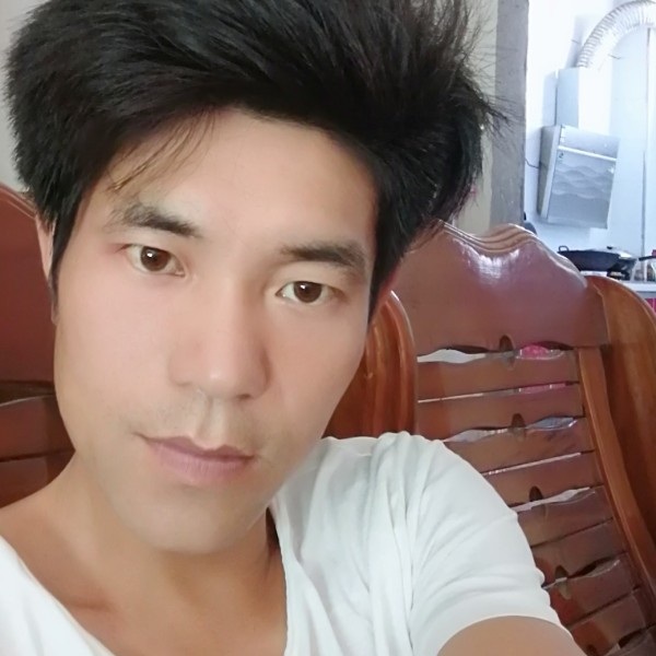 离君不悦的照片