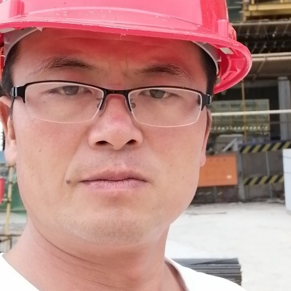 跳跳糖伶俐的照片