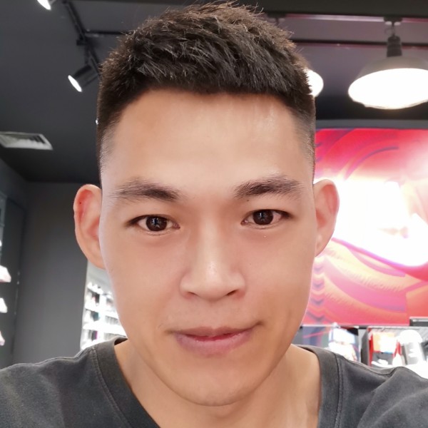 山水勤恳的照片