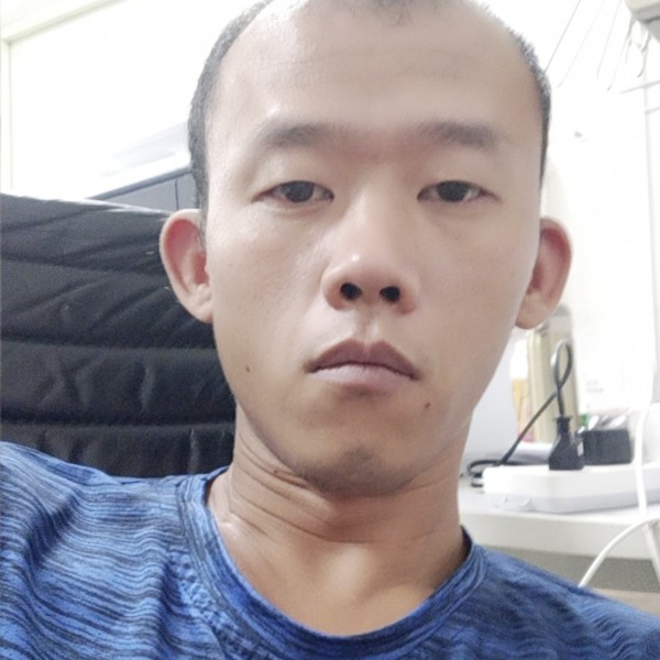 小松鼠爱忐忑的照片