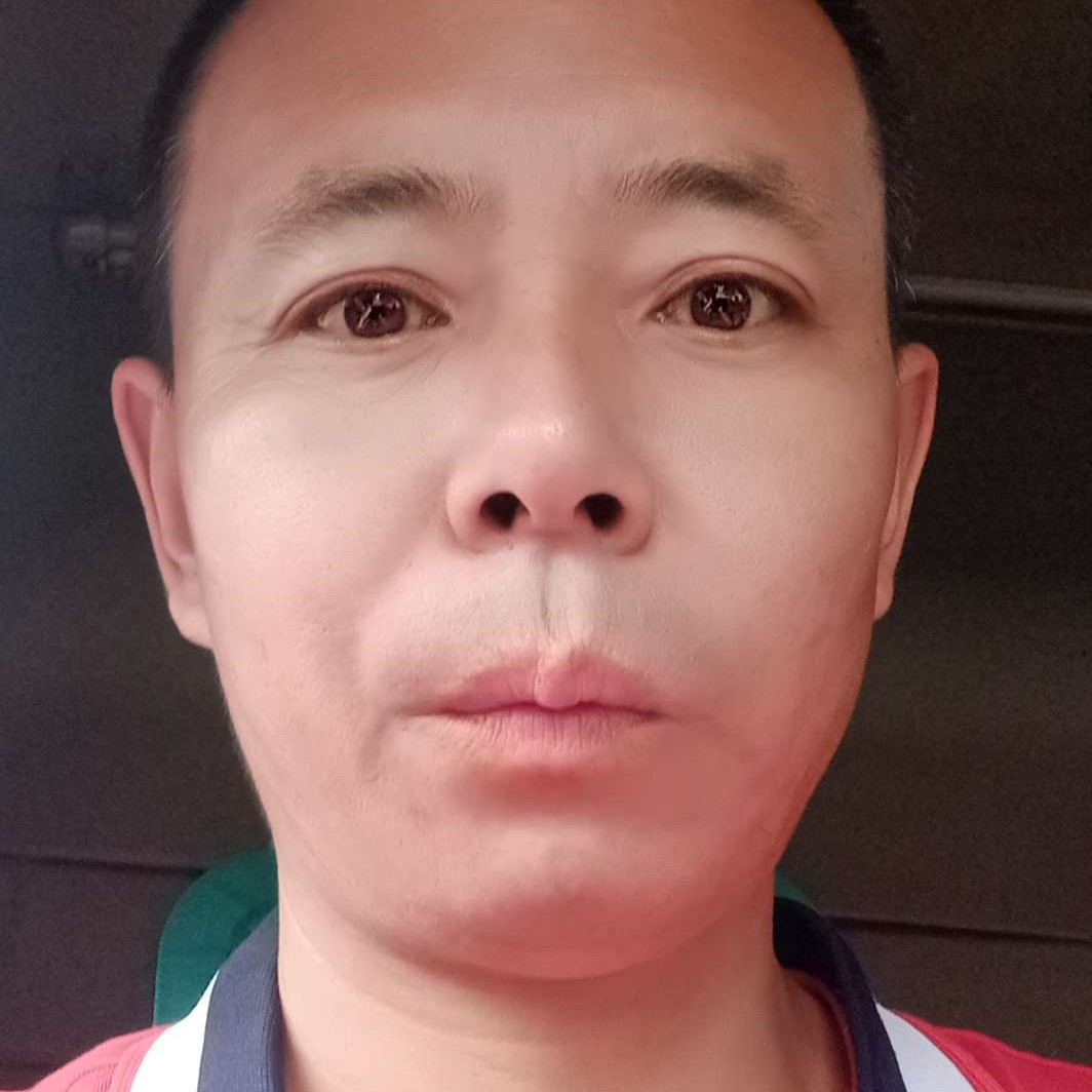 八宝粥蹙眉粗犷的照片