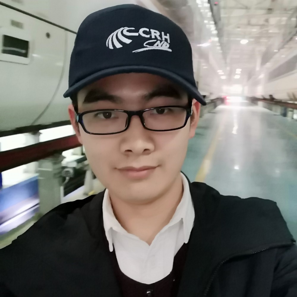 整齐深拥期待的照片