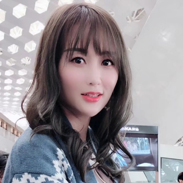 魅丽本姐姐的照片