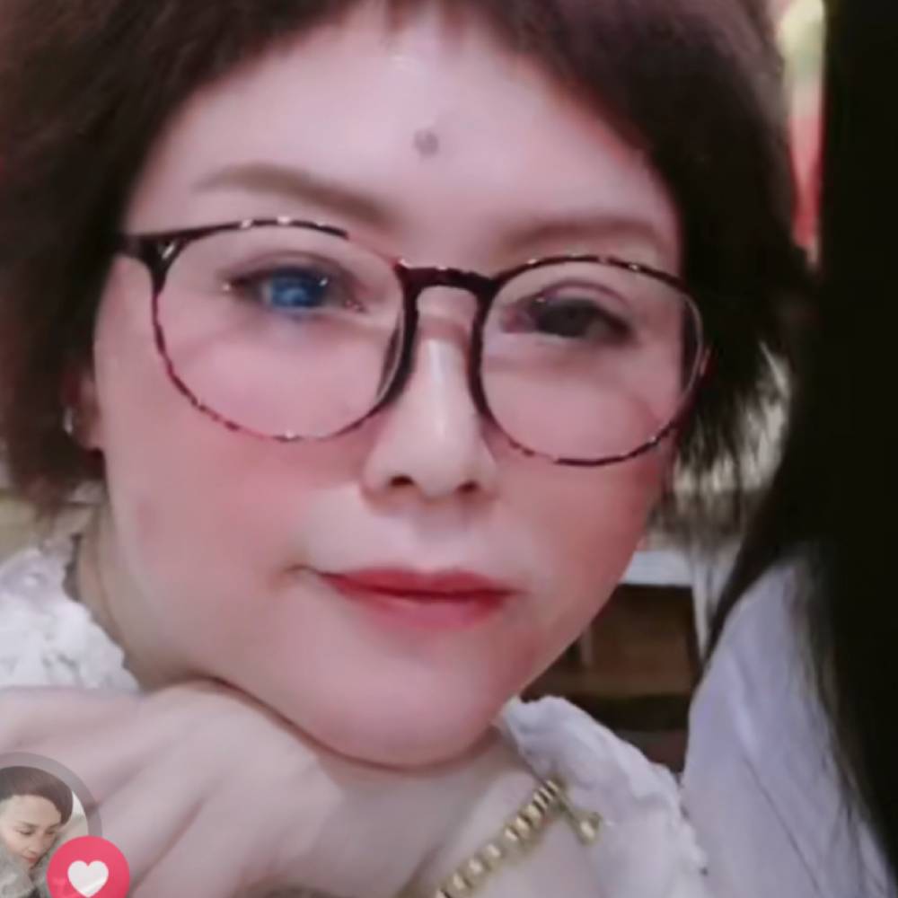 荼蘼回首愉快的照片