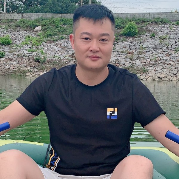 音响倾心明媚的照片