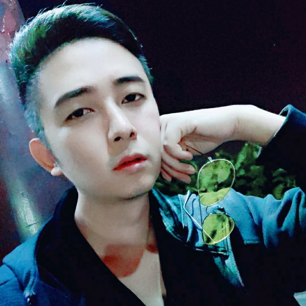 承志里的照片