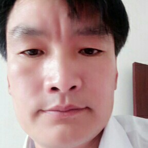 何何必的照片
