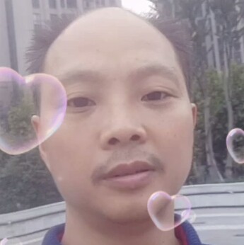 龙祥勇的照片