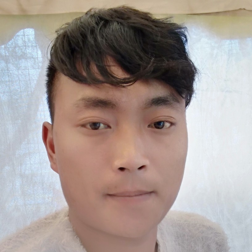 牵着手亲着走的照片