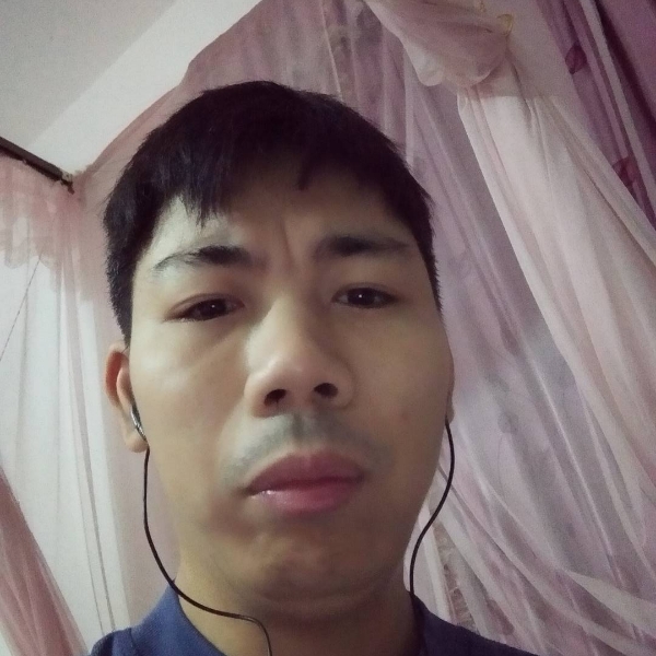秦栩滨的照片