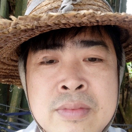 帽子迎寂冷的照片