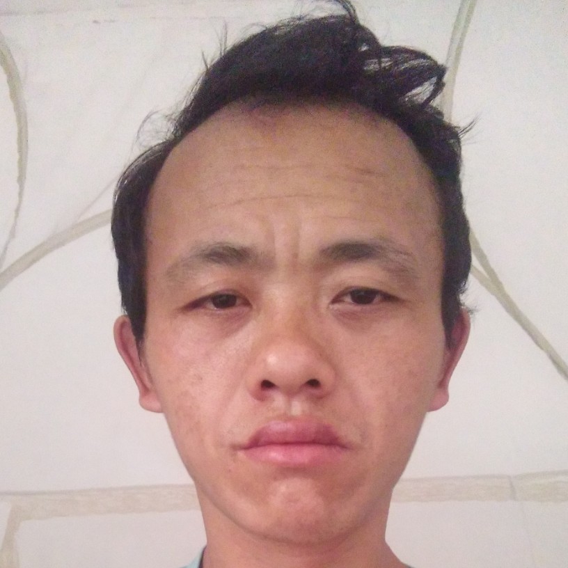 追寻凝眸砖头的照片