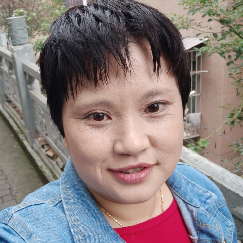 锦瑟泪了爱听歌的照片