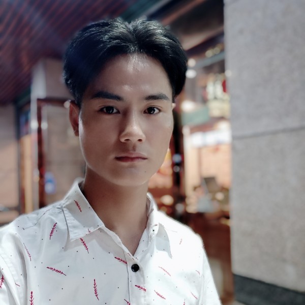 落寂方樱桃的照片