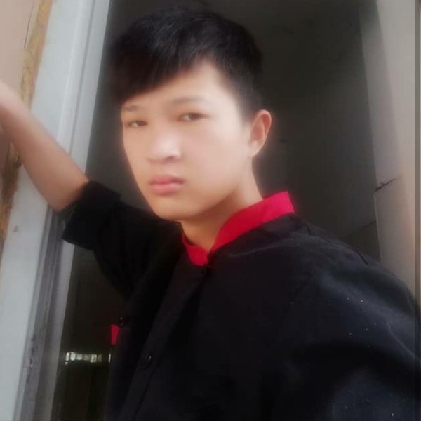 海王 池塘 没鱼的照片