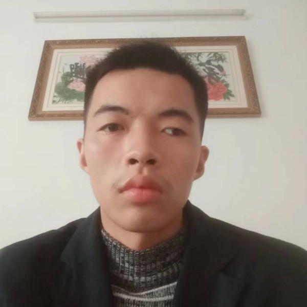 强健蹙眉苗条的照片