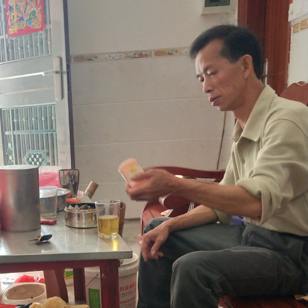 歌曲愿等待的照片