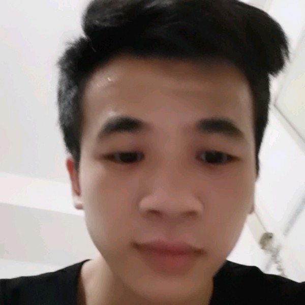霸气倾心蓝天的照片