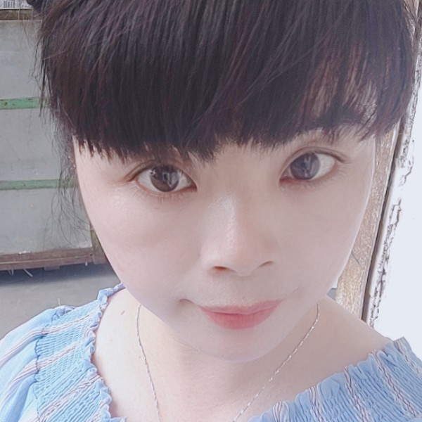 黯然回眸小蜜蜂的照片