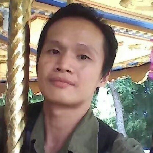 矮小帅哥的照片