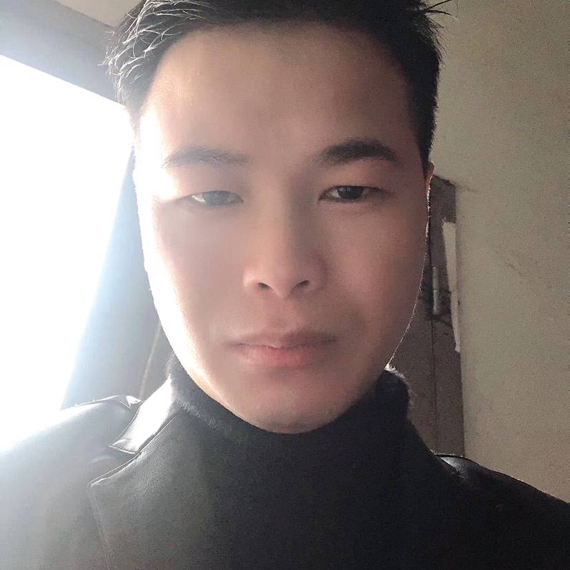犹豫打咖啡豆的照片