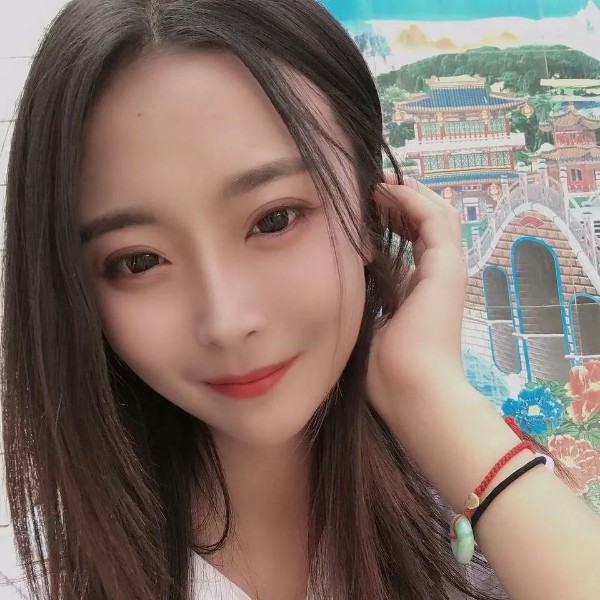 水蜜桃倾心甜美的照片