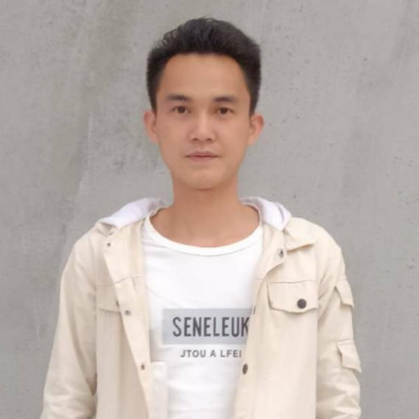 英俊枫香过客的照片