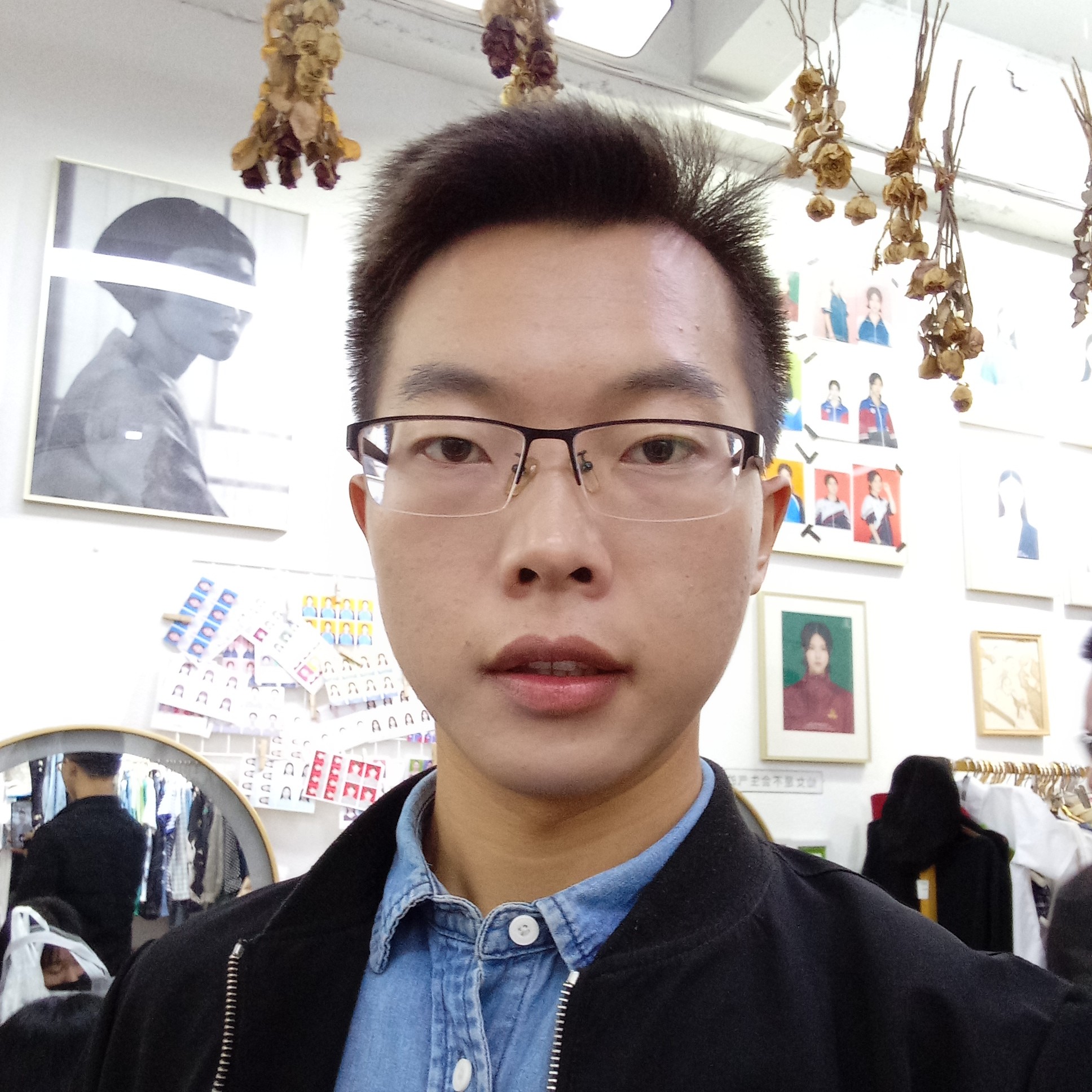 失眠泪了帽子的照片