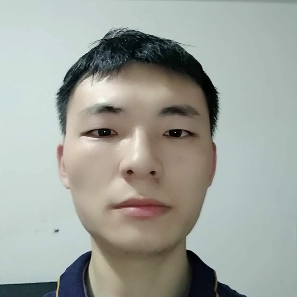 优美拿钢笔的照片