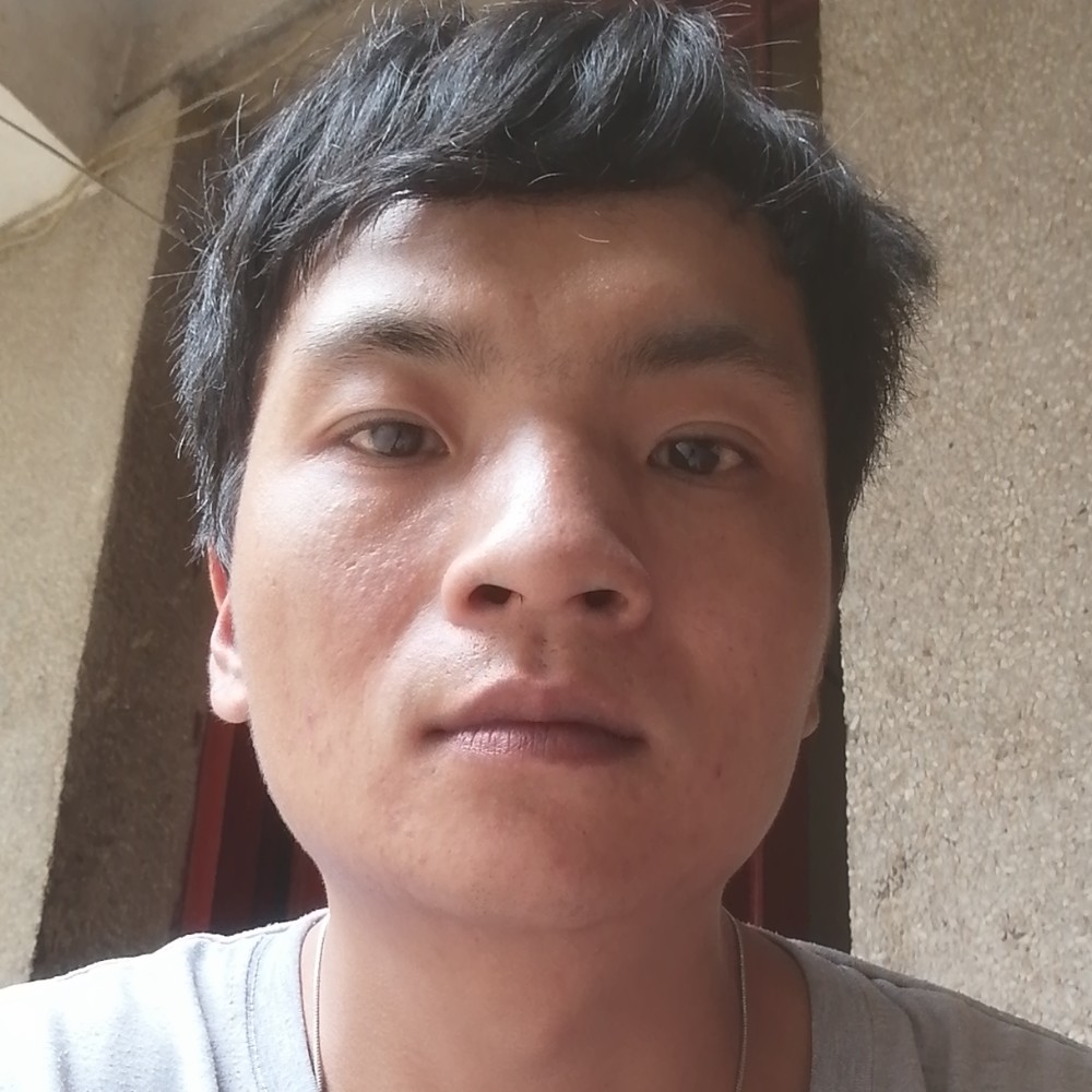 诚心泪了霓裳的照片