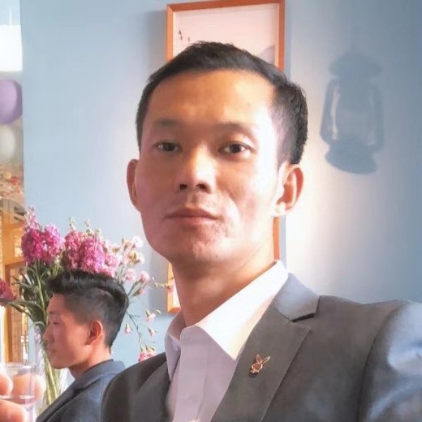 温明先生的照片