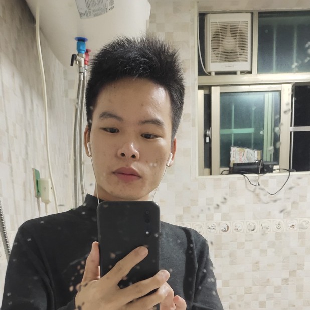 蹙眉悲凉的照片