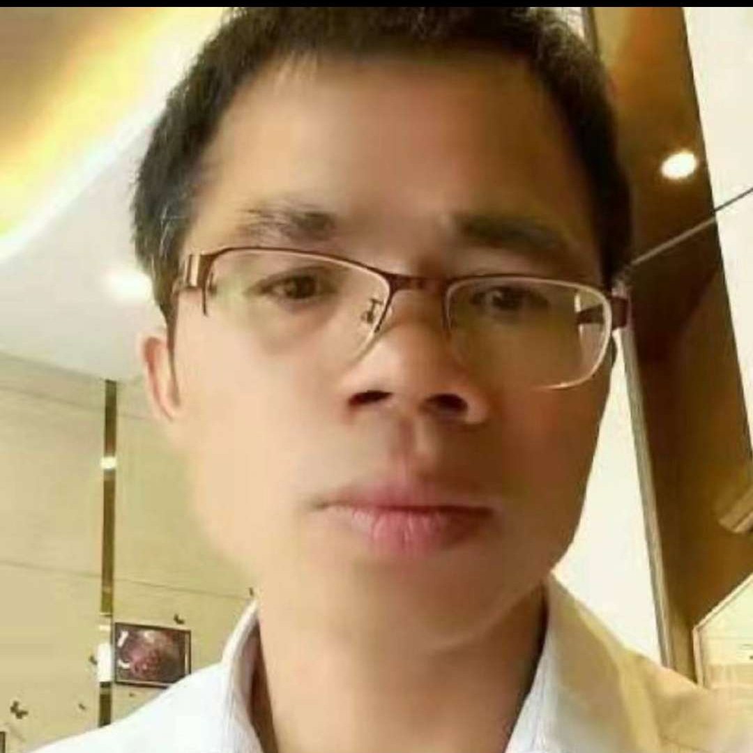 甜美倾心向日葵的照片