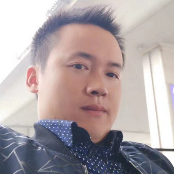 殷勤与铃铛的照片