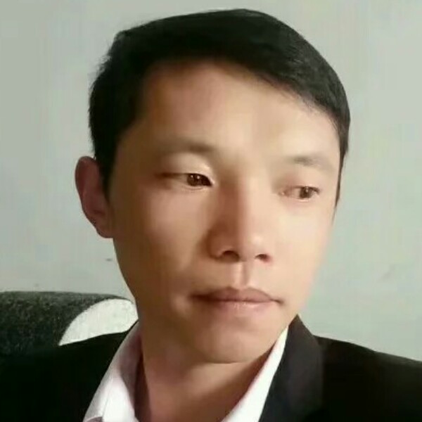 伶俐蘩藜的照片