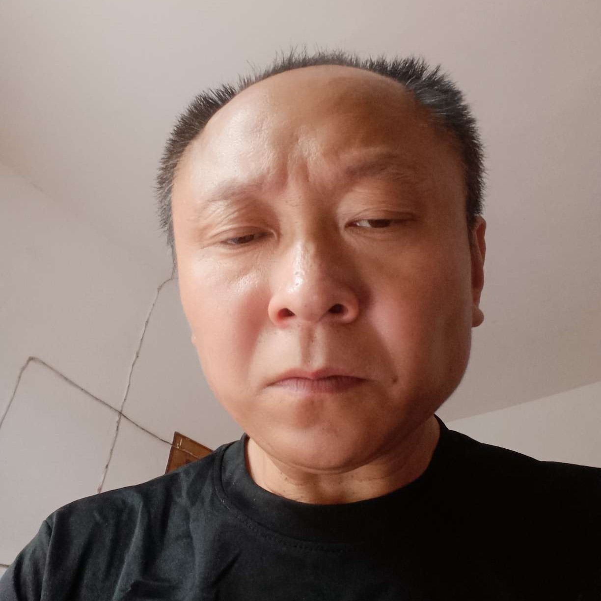 想在这里找个的照片
