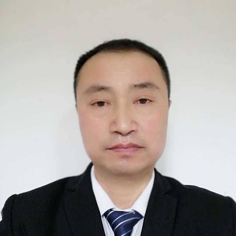 风在刮丶雪在飘的照片