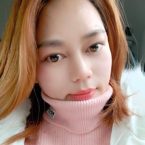 秋颜忧心的照片