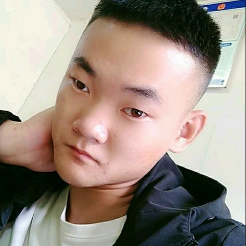 凶狠踢心锁的照片