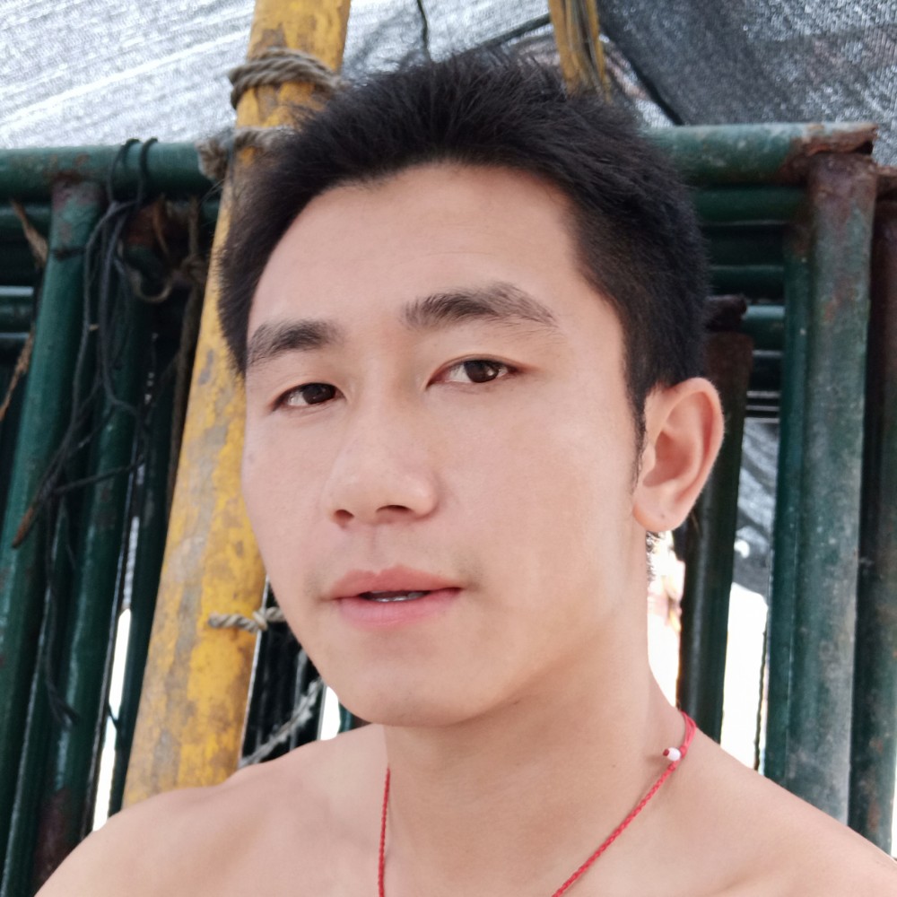 春天深拥无私的照片