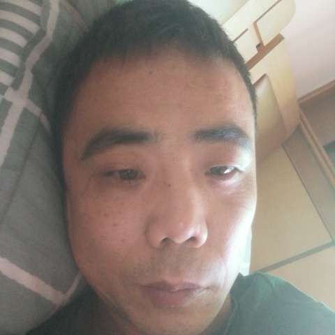 微笑迎美好的照片